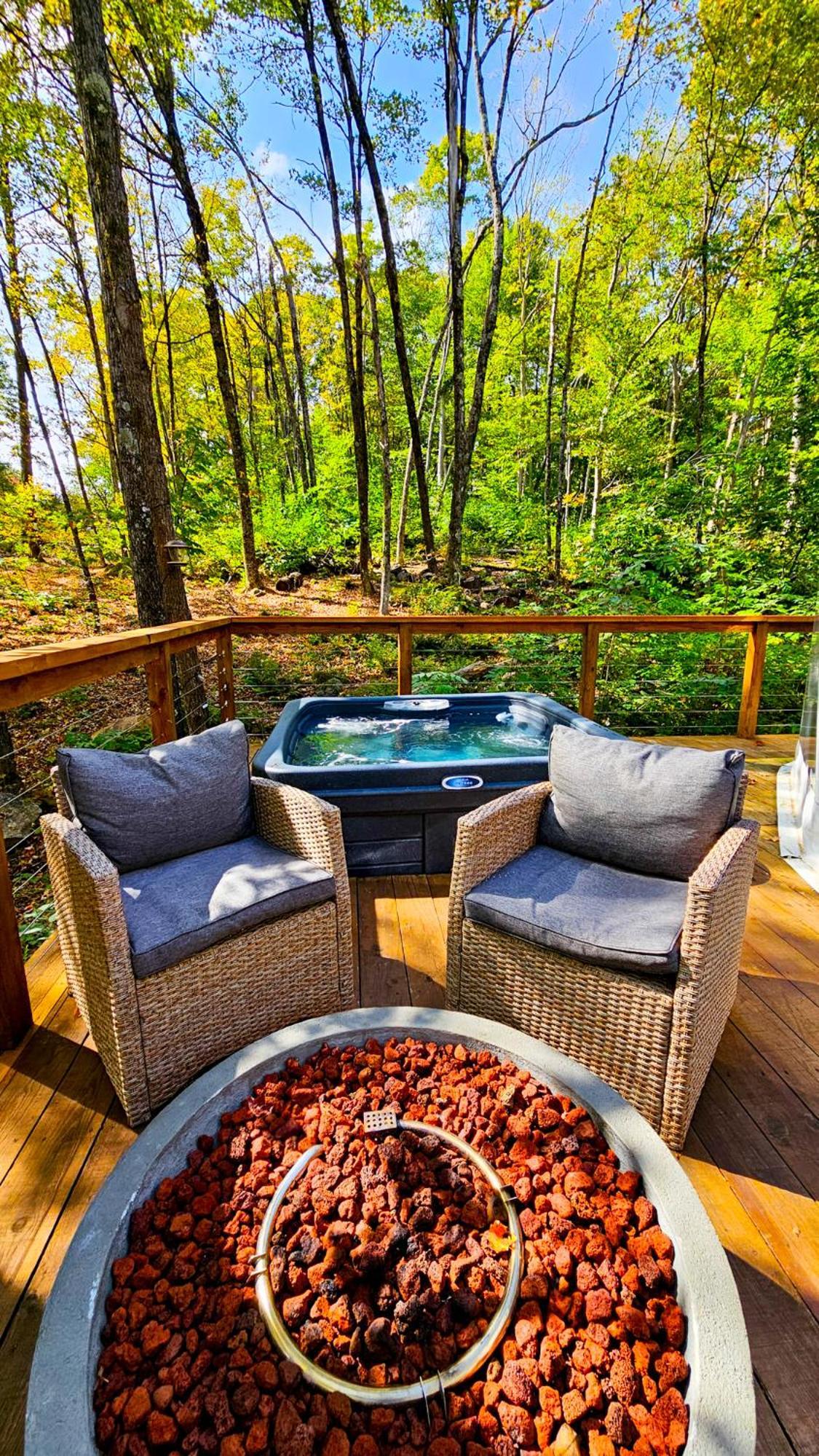 Dome Le Montagnard Chalet Brownsburg